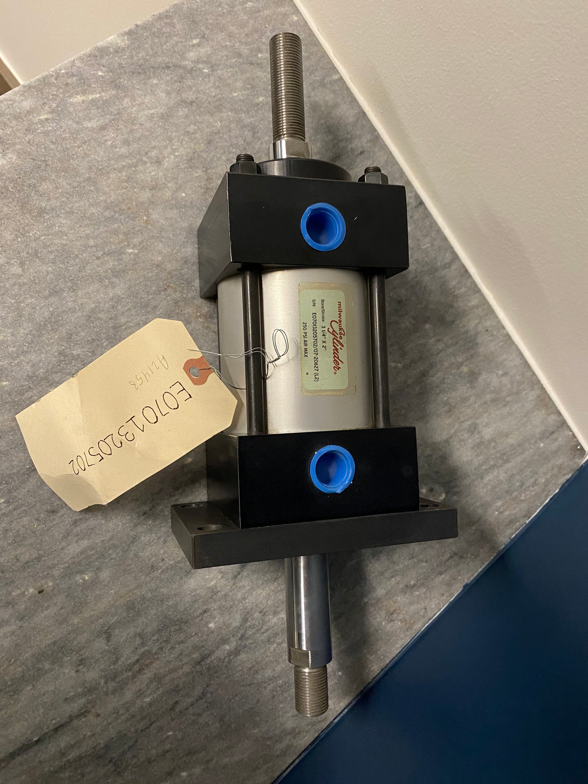 Pneumatic Cylinder, E07013205702/07-20627 (L2)